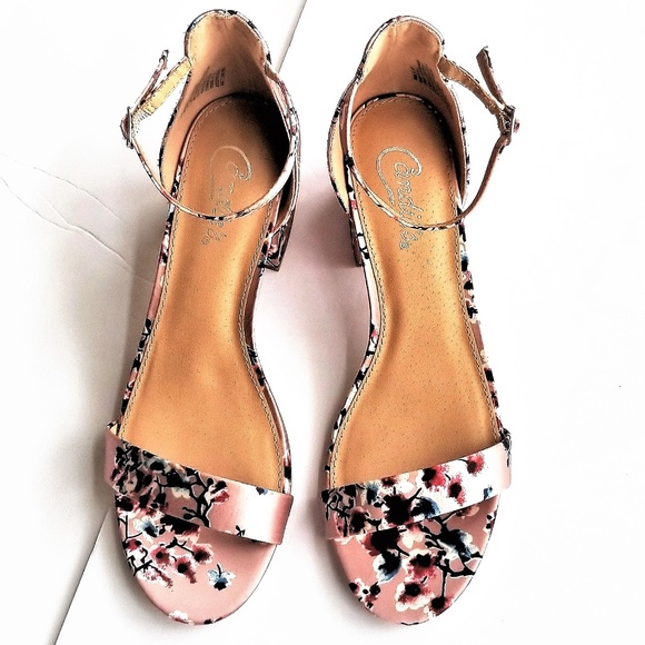 Candie's Shoes - Candie's Pump Shoe Pink Floral Woman's 8.5 New